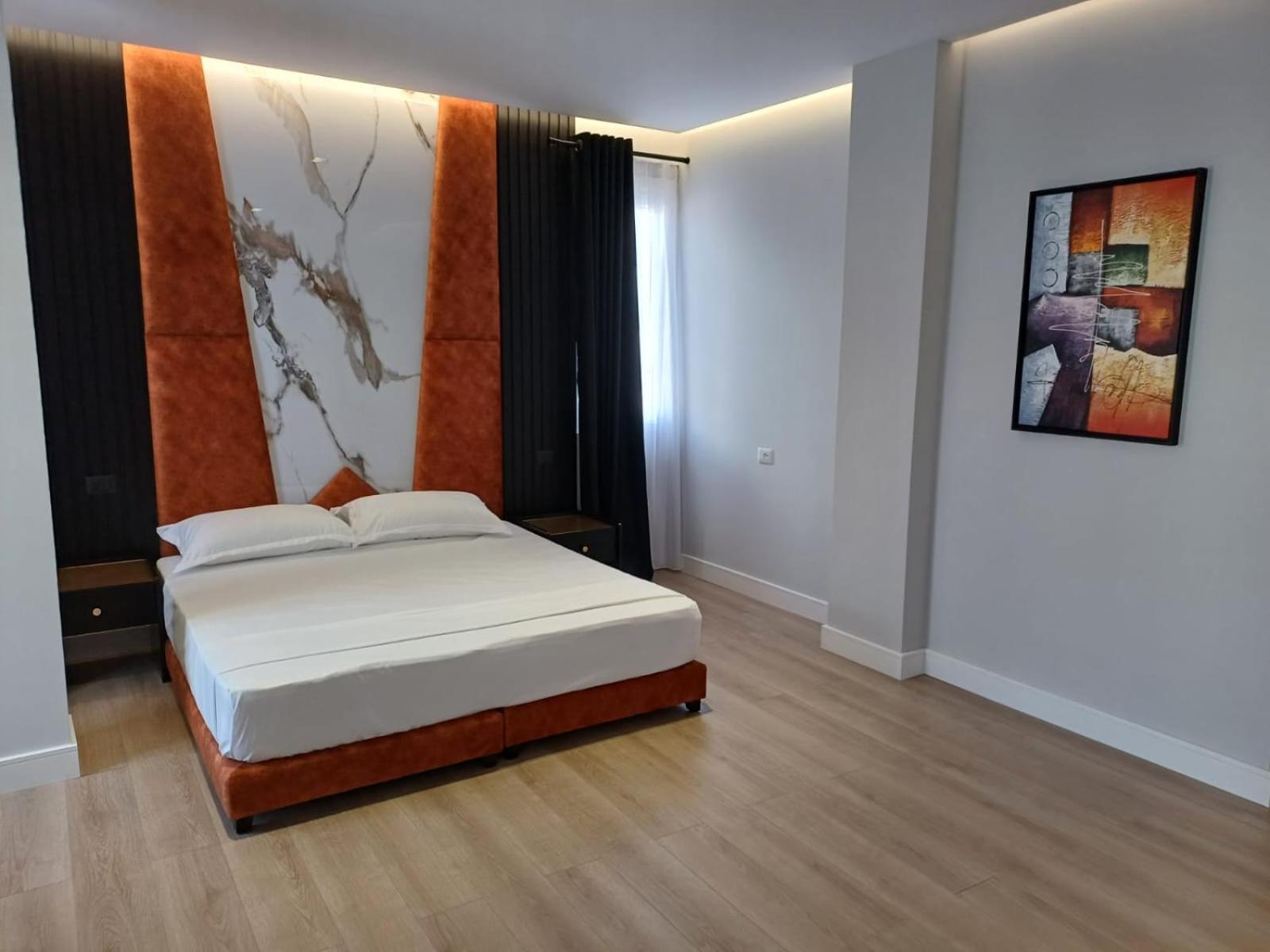 Oxygen Boutique Hotel Тирана Екстериор снимка