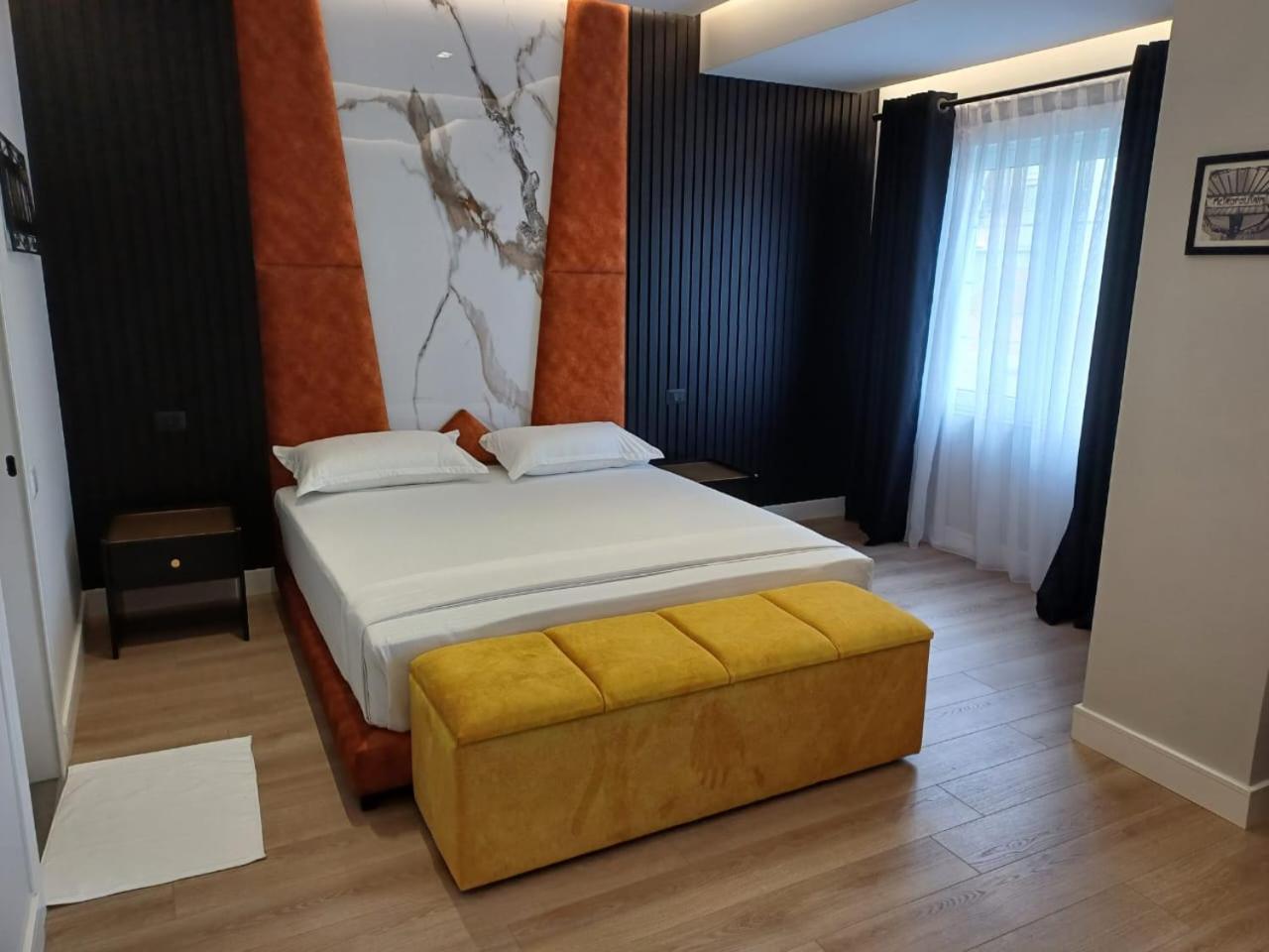 Oxygen Boutique Hotel Тирана Екстериор снимка