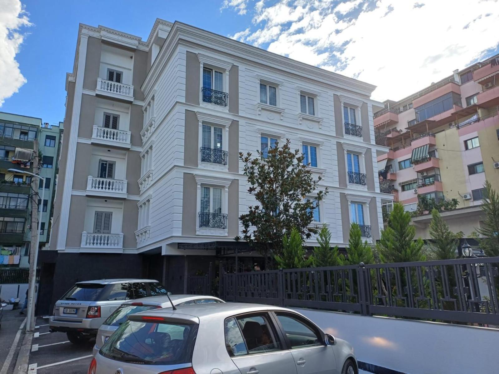 Oxygen Boutique Hotel Тирана Екстериор снимка