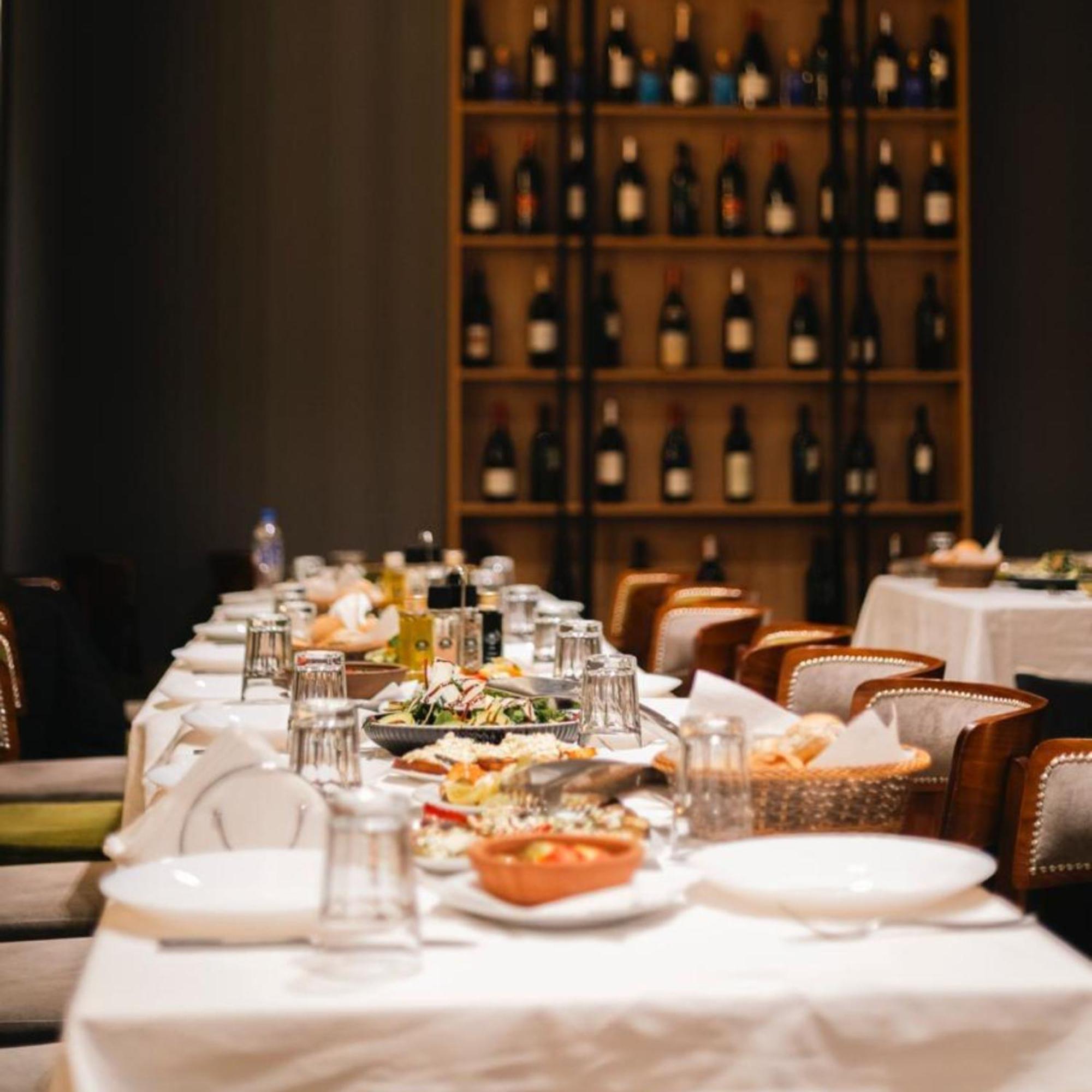 Oxygen Boutique Hotel Тирана Екстериор снимка