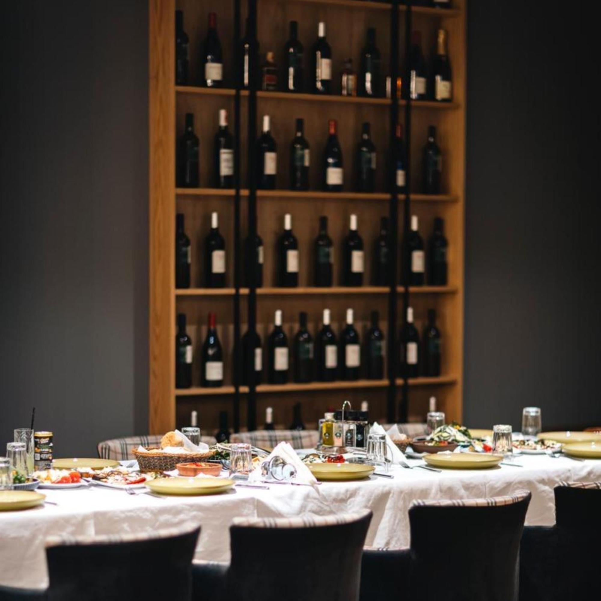 Oxygen Boutique Hotel Тирана Екстериор снимка
