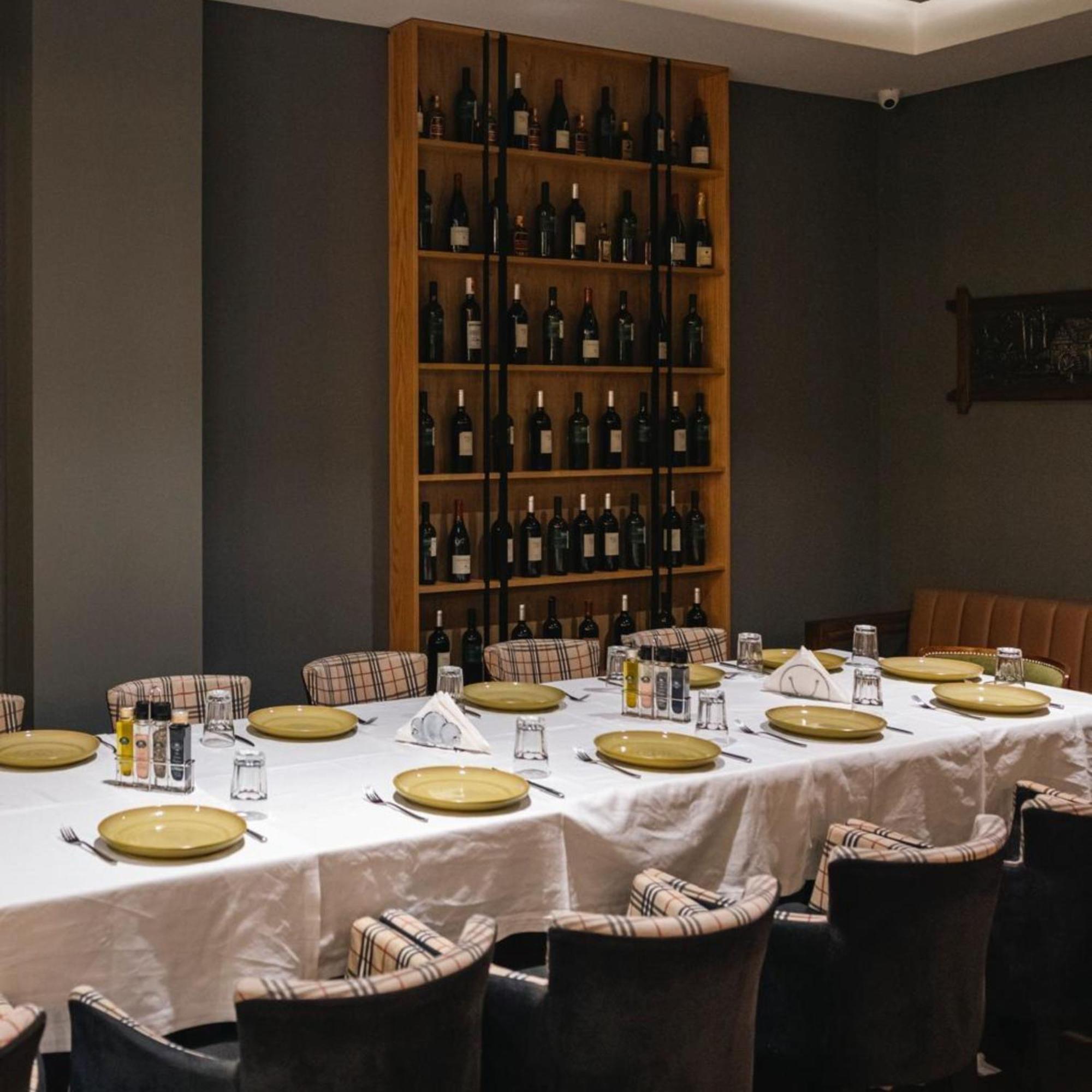 Oxygen Boutique Hotel Тирана Екстериор снимка